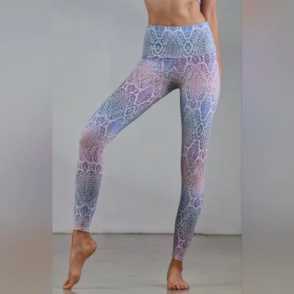 EUC Onzie Yoga Leggings 2 Pairs - Sz L - Picture 2 of 16